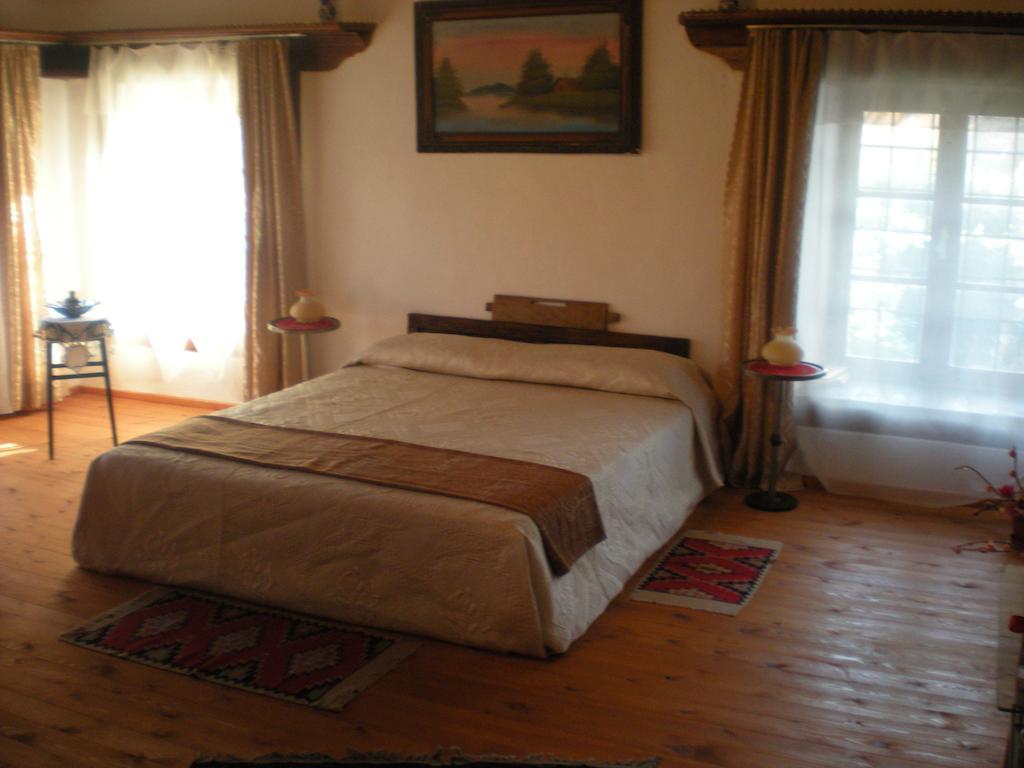 Pashko Vasa Guesthouse Shkoder Phòng bức ảnh